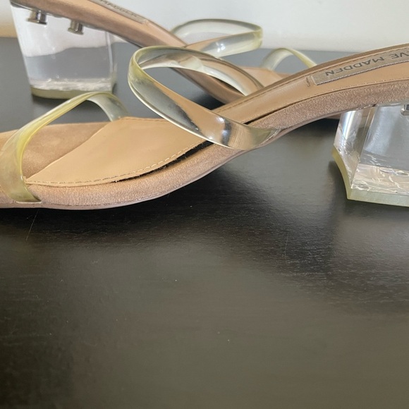 Steve Madden Issy Clear/Tan vinyl mules - Picture 7 of 9
